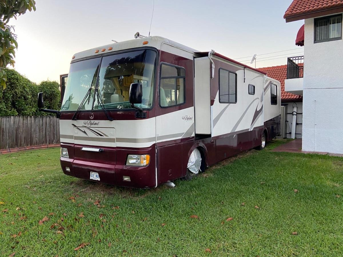 Remodeled And Comfortable Rv - Free Parking Miami Exterior photo