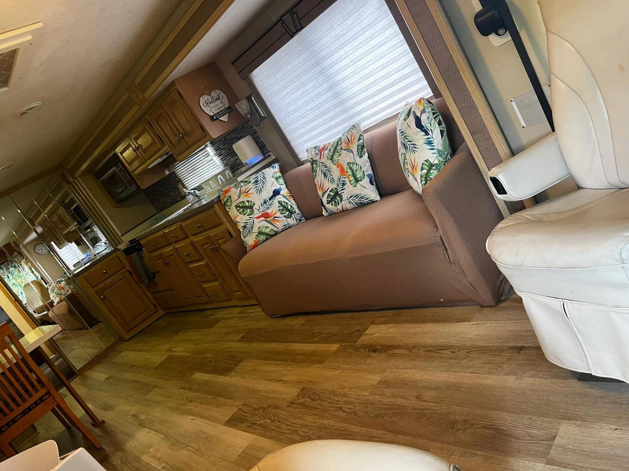 Remodeled And Comfortable Rv - Free Parking Miami Exterior photo